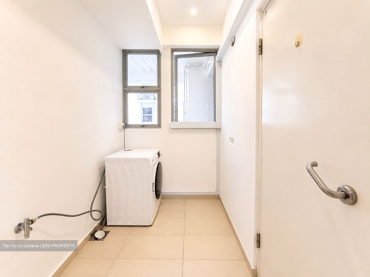 Prive (D19), Condominium #567209961